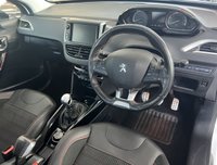 USED 2017 17 PEUGEOT 2008 1.6 BlueHDi GT Line SUV 5dr Diesel Manual Euro 6 (s/s) (120 ps) Apple CarPlay - Panoramic Roof