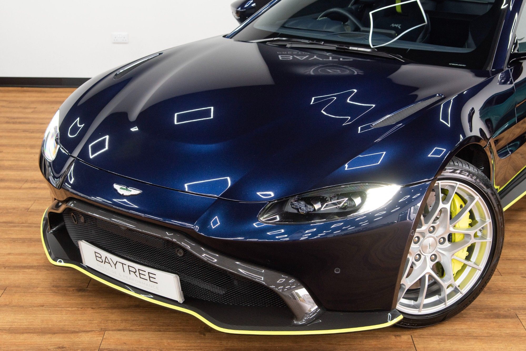 USED 2020 70 ASTON MARTIN VANTAGE 4.0 V8 AMR Hero 