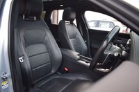 USED 2017 JAGUAR XF 2.0d R-Sport Sportbrake 5dr Diesel Auto AWD Euro 6 (s/s) (240 ps) PAN ROOF / MERIDIAN / BLACK PK