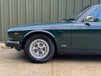 USED 1988 F DAIMLER DOUBLE SIX 5.3 Double Six Automatic Saloon 