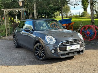 2016 MINI HATCH