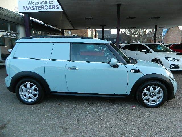 View our MINI CLUBVAN