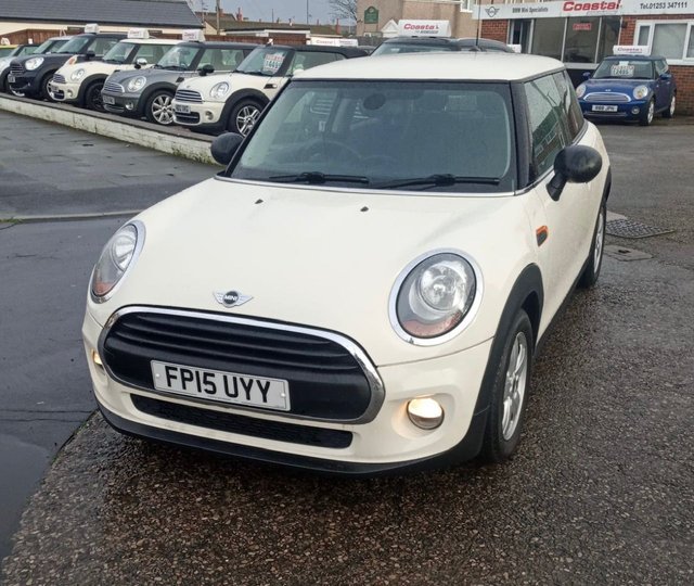 2015 MINI HATCH