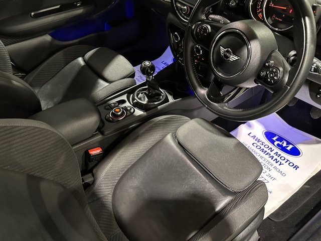 View our MINI CLUBMAN