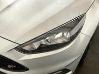 USED 2017 67 FORD FOCUS 2.0T EcoBoost ST-2 Hatchback 5dr Petrol Manual Euro 6 (s/s) (250 ps) Striking Moodust Silver , Part Leather Interior SYNC 3 Navigation,