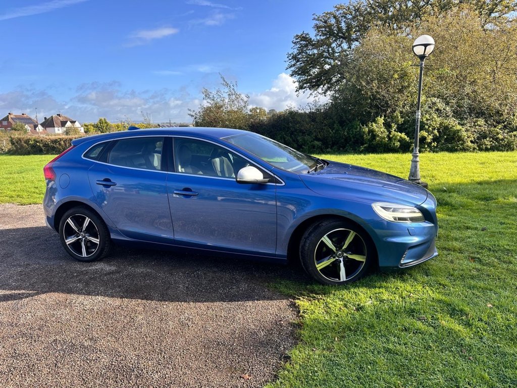 2016 Volvo V40 RDesign £6,395