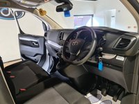 USED 2021 71 TOYOTA PROACE VERSO 1.5D Shuttle Medium MPV 5dr Diesel Manual MWB Euro 6 (s/s) (9 Seat) (120 ps) Full service his, One owner
