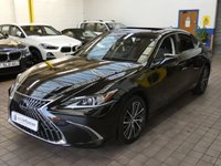 USED 2022 22 LEXUS ES 2.5 300h Saloon 4dr Petrol Hybrid E-CVT Euro 6 (s/s) (218 ps) SAT NAV LEATHER HEATED SEATS STEERING WHEEL REAR VIEW CAMERA SUNROOF 1 OWNER SERVICE HISTORY LEXUS WARRANTY TILL 2032