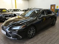 USED 2022 22 LEXUS ES 2.5 300h Saloon 4dr Petrol Hybrid E-CVT Euro 6 (s/s) (218 ps) SAT NAV LEATHER HEATED SEATS STEERING WHEEL REAR VIEW CAMERA SUNROOF 1 OWNER SERVICE HISTORY LEXUS WARRANTY TILL 2032