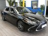 USED 2022 22 LEXUS ES 2.5 300h Saloon 4dr Petrol Hybrid E-CVT Euro 6 (s/s) (218 ps) SAT NAV LEATHER HEATED SEATS STEERING WHEEL REAR VIEW CAMERA SUNROOF 1 OWNER SERVICE HISTORY LEXUS WARRANTY TILL 2032