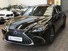 USED 2022 22 LEXUS ES 2.5 300h Saloon 4dr Petrol Hybrid E-CVT Euro 6 (s/s) (218 ps) SAT NAV LEATHER HEATED SEATS STEERING WHEEL REAR VIEW CAMERA SUNROOF 1 OWNER SERVICE HISTORY LEXUS WARRANTY TILL 2032