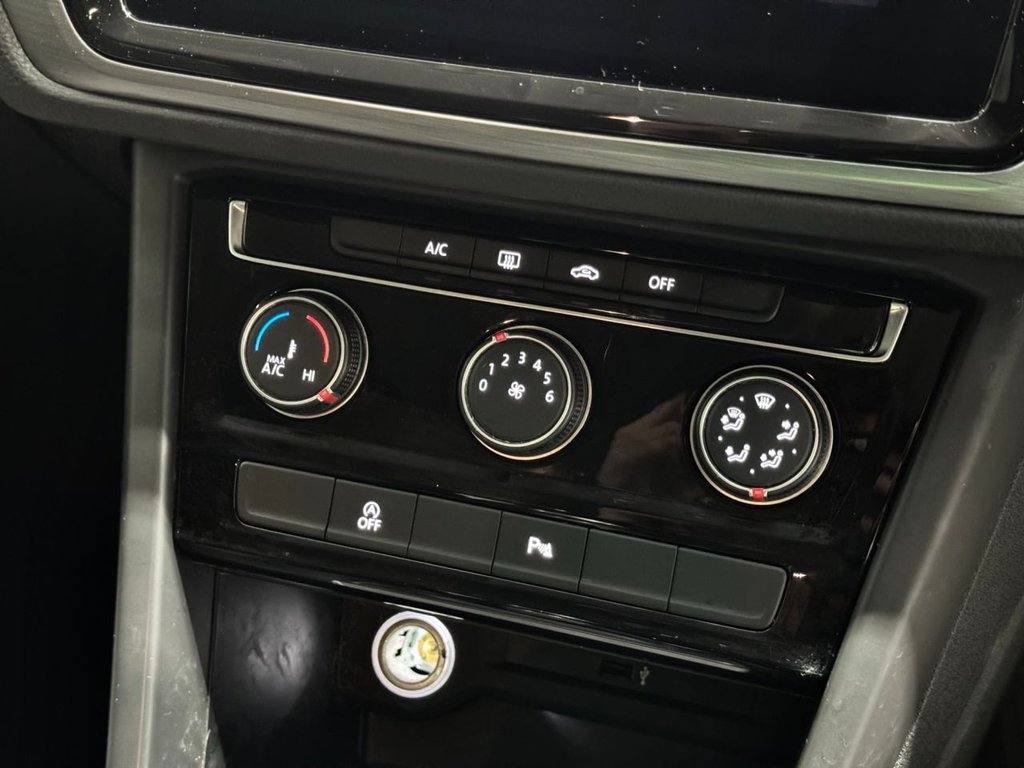 USED 2020 70 VOLKSWAGEN TOURAN 2.0 TDI SE MPV 5dr Diesel Manual Euro 6 (s/s) (150 ps) F/R SENSORS+ PRIVACY+ 7 SEATS