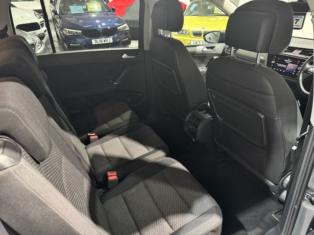 USED 2020 70 VOLKSWAGEN TOURAN 2.0 TDI SE MPV 5dr Diesel Manual Euro 6 (s/s) (150 ps) F/R SENSORS+ PRIVACY+ 7 SEATS
