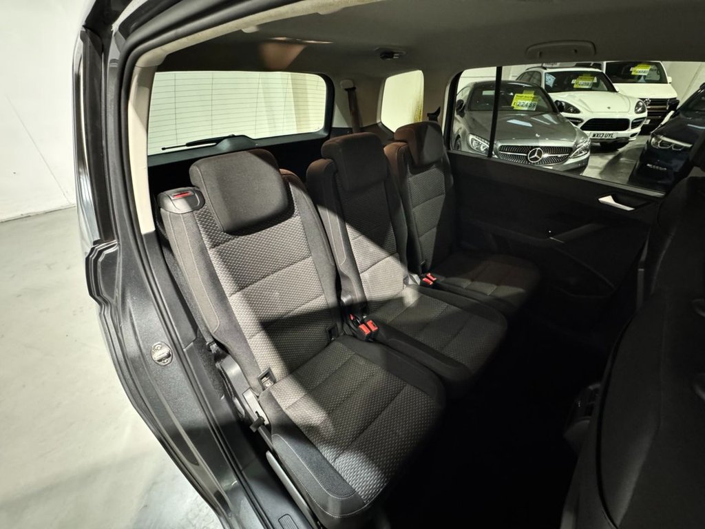 USED 2020 70 VOLKSWAGEN TOURAN 2.0 TDI SE MPV 5dr Diesel Manual Euro 6 (s/s) (150 ps) F/R SENSORS+ PRIVACY+ 7 SEATS