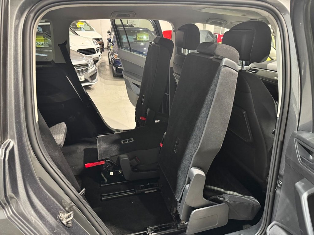 USED 2020 70 VOLKSWAGEN TOURAN 2.0 TDI SE MPV 5dr Diesel Manual Euro 6 (s/s) (150 ps) F/R SENSORS+ PRIVACY+ 7 SEATS