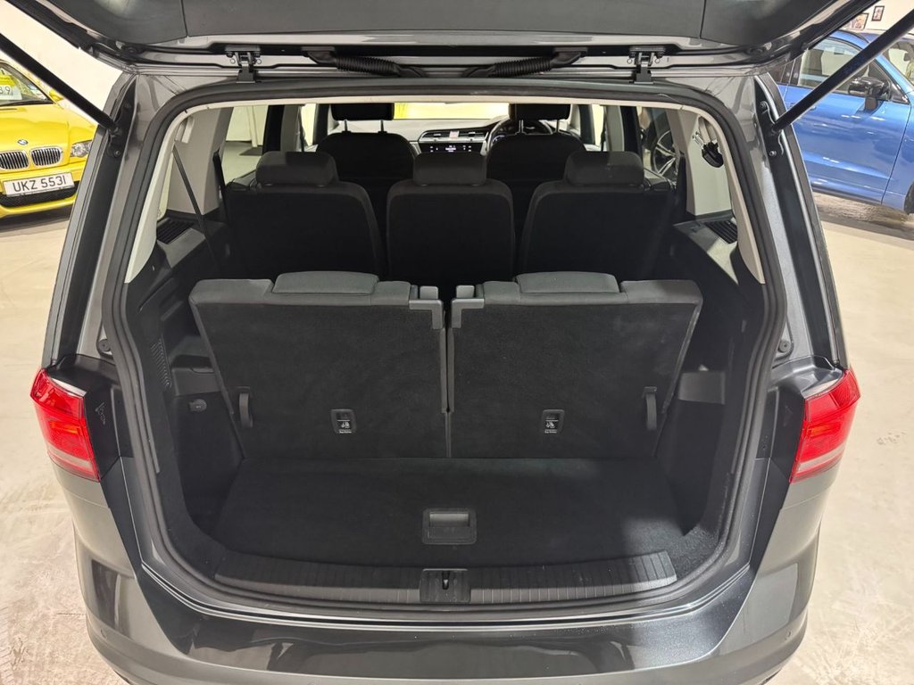 USED 2020 70 VOLKSWAGEN TOURAN 2.0 TDI SE MPV 5dr Diesel Manual Euro 6 (s/s) (150 ps) F/R SENSORS+ PRIVACY+ 7 SEATS