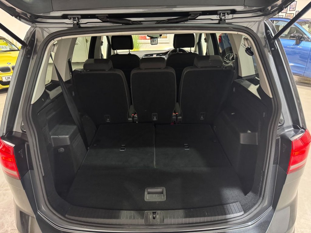 USED 2020 70 VOLKSWAGEN TOURAN 2.0 TDI SE MPV 5dr Diesel Manual Euro 6 (s/s) (150 ps) F/R SENSORS+ PRIVACY+ 7 SEATS