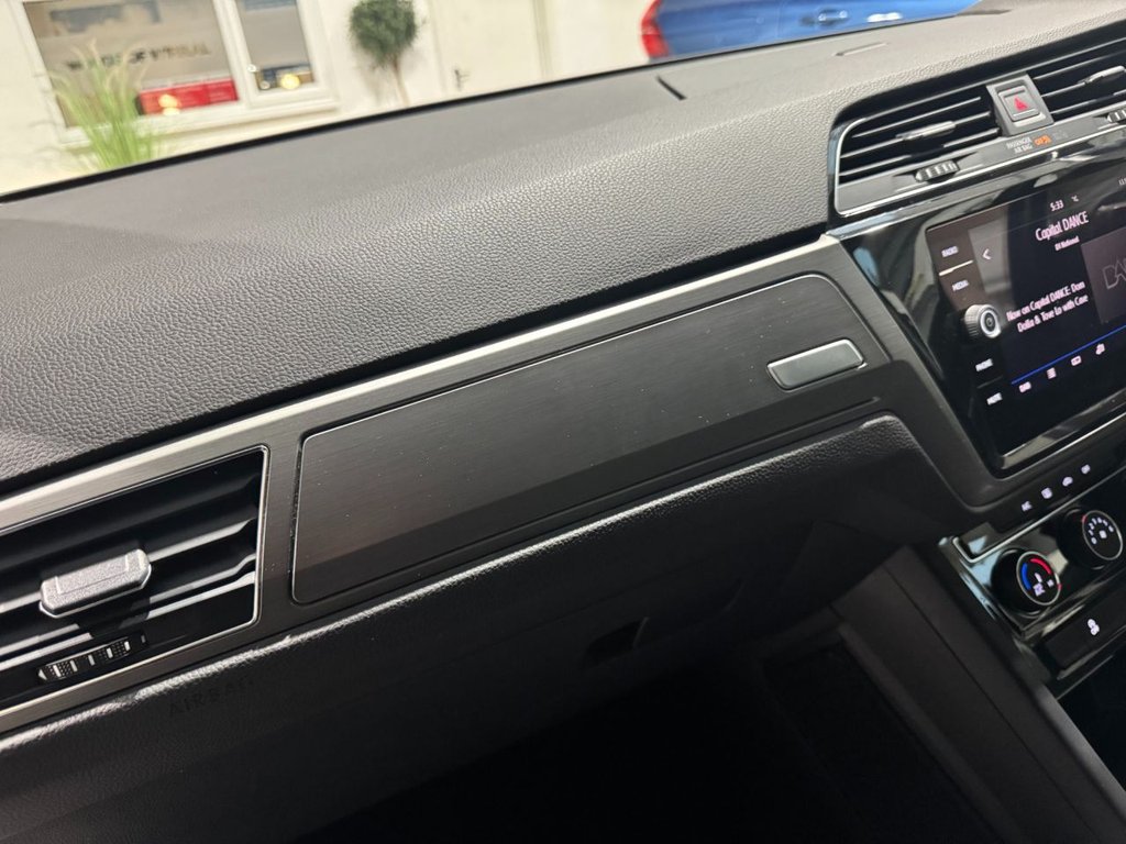 USED 2020 70 VOLKSWAGEN TOURAN 2.0 TDI SE MPV 5dr Diesel Manual Euro 6 (s/s) (150 ps) F/R SENSORS+ PRIVACY+ 7 SEATS