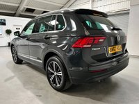 USED 2017 67 VOLKSWAGEN TIGUAN 2.0 TDI SE Navigation SUV 5dr Diesel Manual Euro 6 (s/s) (150 ps) 18"ALLOYS+F/R SENSORS+SAT NAV
