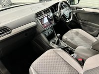 USED 2017 67 VOLKSWAGEN TIGUAN 2.0 TDI SE Navigation SUV 5dr Diesel Manual Euro 6 (s/s) (150 ps) 18"ALLOYS+F/R SENSORS+SAT NAV