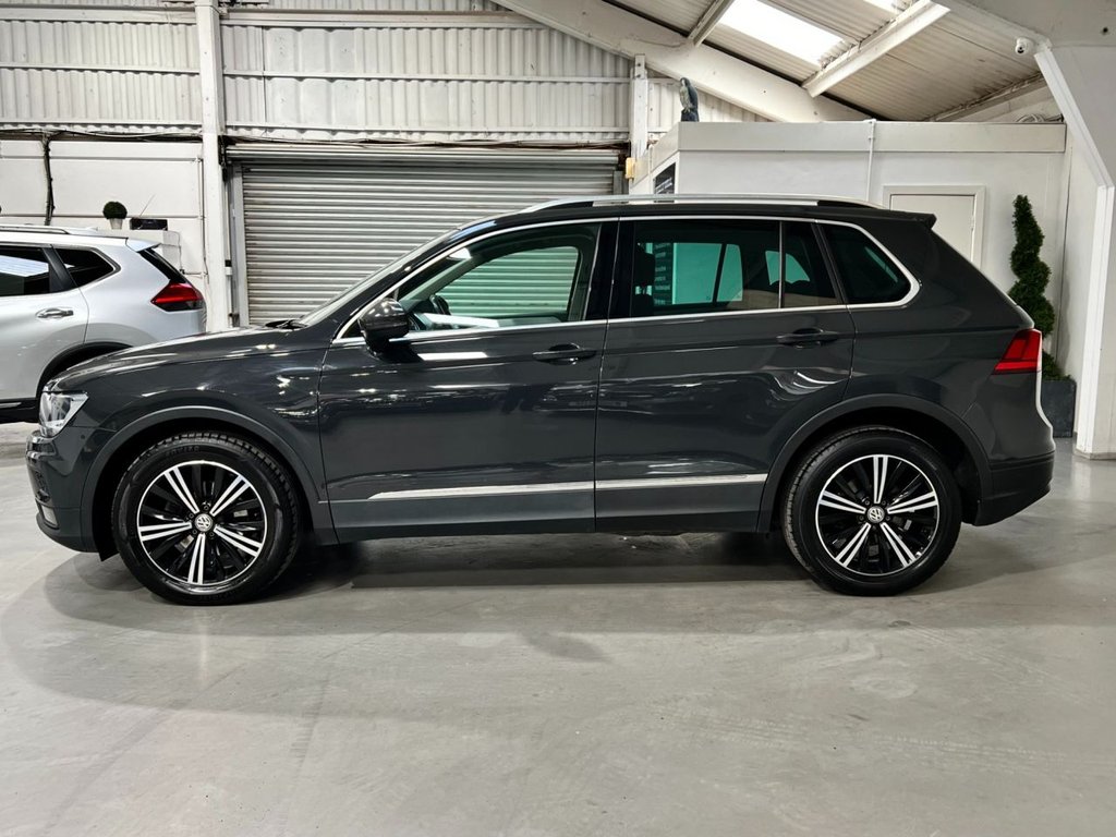 USED 2017 67 VOLKSWAGEN TIGUAN 2.0 TDI SE Navigation SUV 5dr Diesel Manual Euro 6 (s/s) (150 ps) 18"ALLOYS+F/R SENSORS+SAT NAV