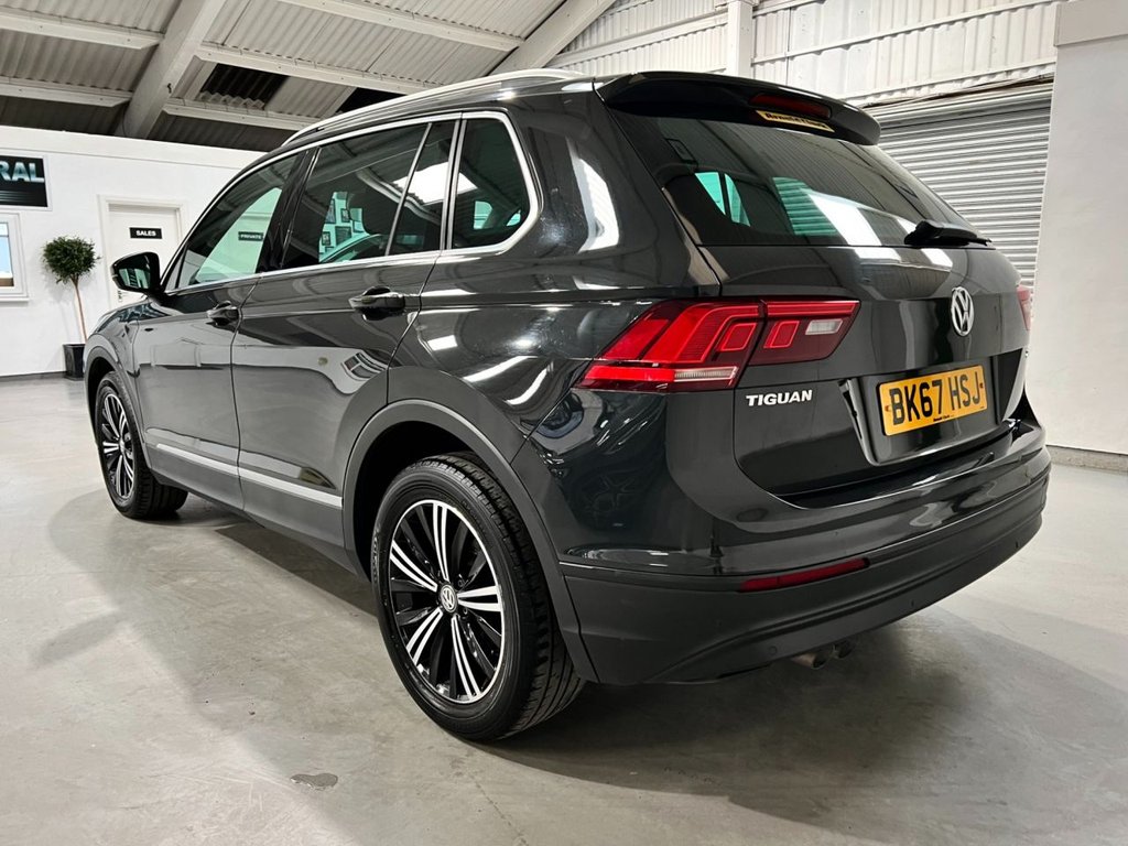 USED 2017 67 VOLKSWAGEN TIGUAN 2.0 TDI SE Navigation SUV 5dr Diesel Manual Euro 6 (s/s) (150 ps) 18"ALLOYS+F/R SENSORS+SAT NAV