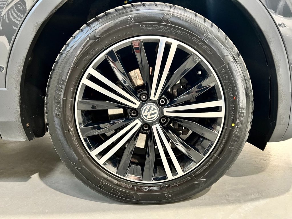 USED 2017 67 VOLKSWAGEN TIGUAN 2.0 TDI SE Navigation SUV 5dr Diesel Manual Euro 6 (s/s) (150 ps) 18"ALLOYS+F/R SENSORS+SAT NAV