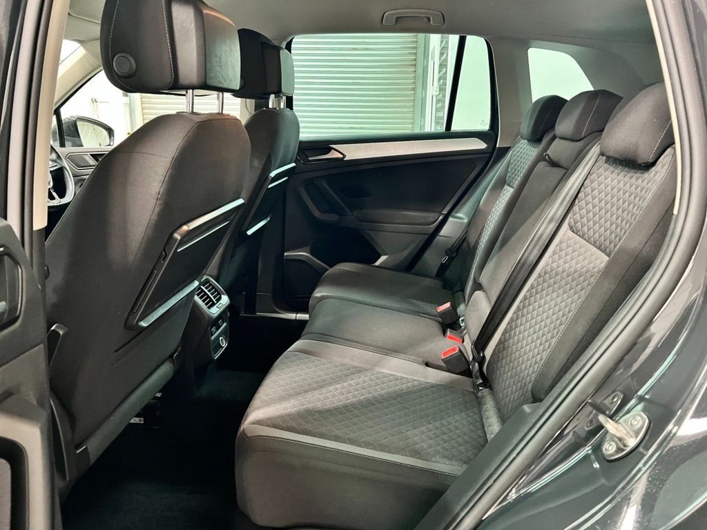 USED 2017 67 VOLKSWAGEN TIGUAN 2.0 TDI SE Navigation SUV 5dr Diesel Manual Euro 6 (s/s) (150 ps) 18"ALLOYS+F/R SENSORS+SAT NAV