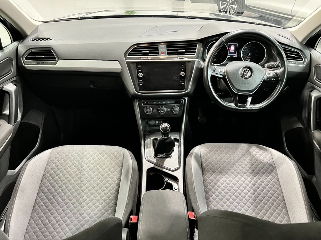 USED 2017 67 VOLKSWAGEN TIGUAN 2.0 TDI SE Navigation SUV 5dr Diesel Manual Euro 6 (s/s) (150 ps) 18"ALLOYS+F/R SENSORS+SAT NAV