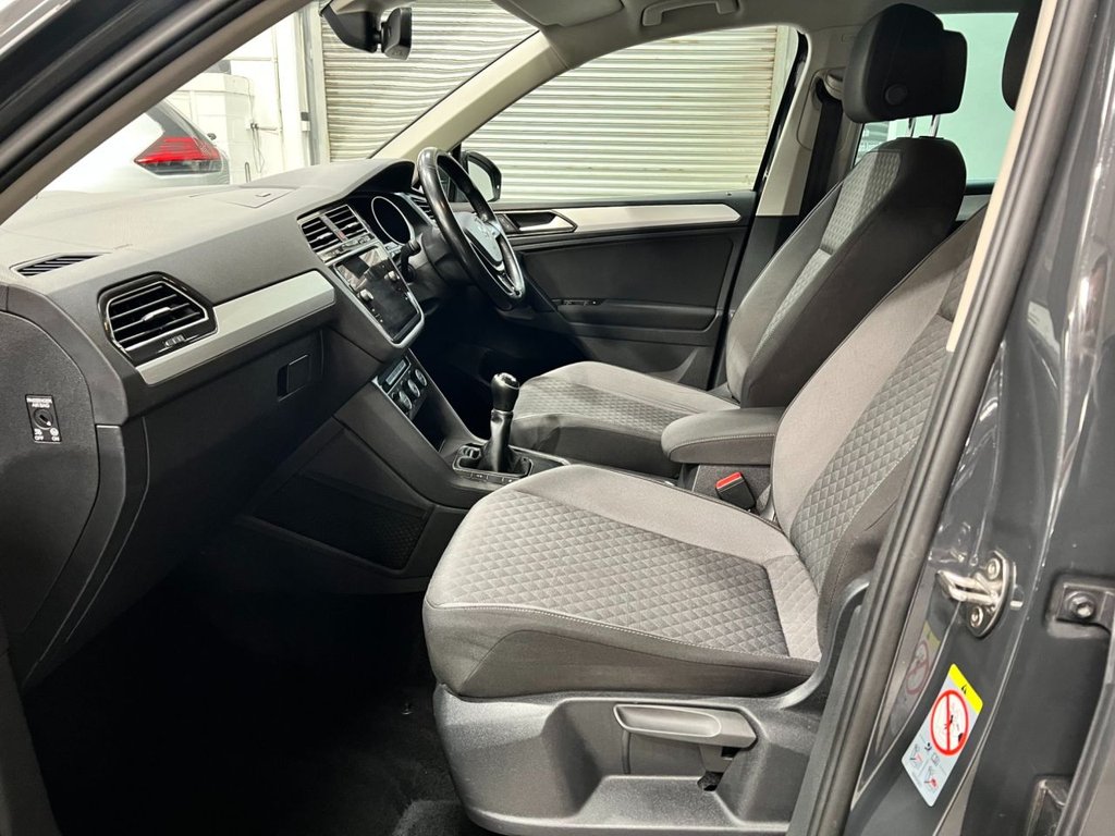USED 2017 67 VOLKSWAGEN TIGUAN 2.0 TDI SE Navigation SUV 5dr Diesel Manual Euro 6 (s/s) (150 ps) 18"ALLOYS+F/R SENSORS+SAT NAV