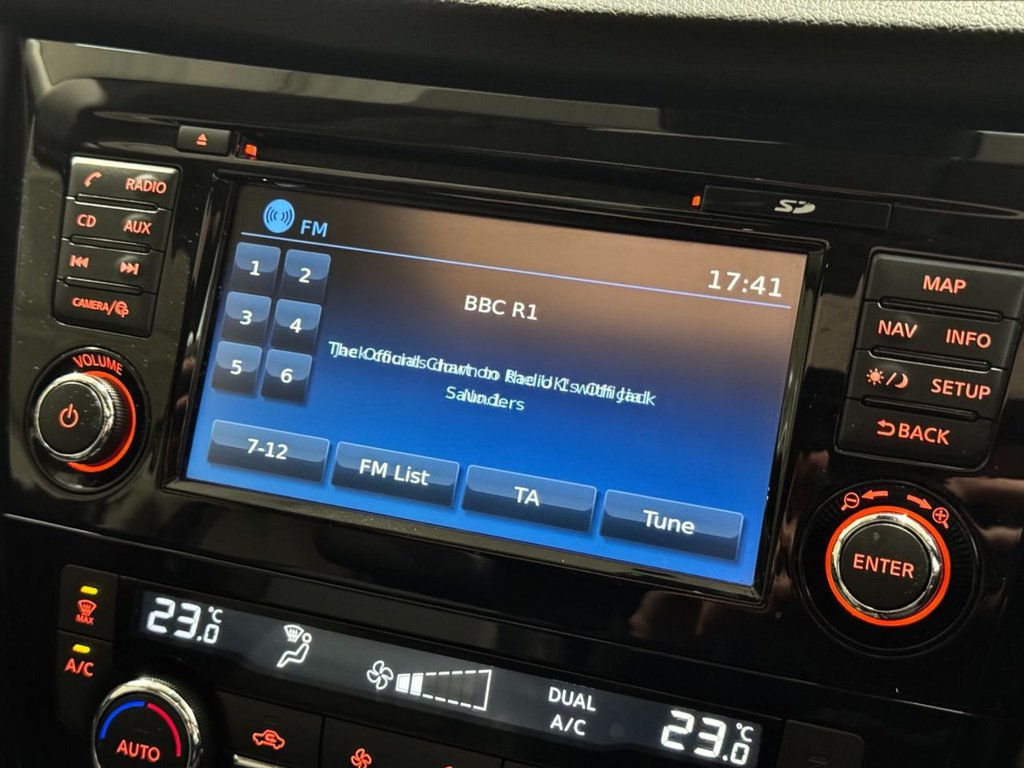 USED 2019 69 NISSAN X-TRAIL 1.7 dCi Tekna SUV 5dr Diesel Manual Euro 6 (s/s) (150 ps) 19"ALLOYS+PAN ROOF+HEAT SEATS