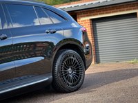 USED 2020 20 MERCEDES-BENZ EQC EQC 400 80kWh AMG Line (Premium Plus) SUV 5dr Electric Auto 4MATIC (408 ps) BLACK PACK