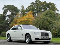 USED 2012 M ROLLS-ROYCE GHOST 6.6 V12 Saloon 4dr Petrol Auto Euro 5 (563 bhp) PANROOF+HUD+REAR THEATRE+FACTORY WHITE
