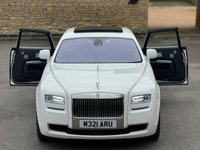 USED 2012 M ROLLS-ROYCE GHOST 6.6 V12 Saloon 4dr Petrol Auto Euro 5 (563 bhp) PANROOF+HUD+REAR THEATRE+FACTORY WHITE