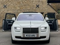 USED 2012 M ROLLS-ROYCE GHOST 6.6 V12 Saloon 4dr Petrol Auto Euro 5 (563 bhp) PANROOF+HUD+REAR THEATRE+FACTORY WHITE