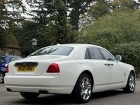 USED 2012 M ROLLS-ROYCE GHOST 6.6 V12 Saloon 4dr Petrol Auto Euro 5 (563 bhp) PANROOF+HUD+REAR THEATRE+FACTORY WHITE