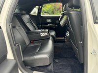 USED 2012 M ROLLS-ROYCE GHOST 6.6 V12 Saloon 4dr Petrol Auto Euro 5 (563 bhp) PANROOF+HUD+REAR THEATRE+FACTORY WHITE