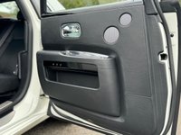 USED 2012 M ROLLS-ROYCE GHOST 6.6 V12 Saloon 4dr Petrol Auto Euro 5 (563 bhp) PANROOF+HUD+REAR THEATRE+FACTORY WHITE