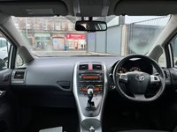 USED 2010 60 TOYOTA AURIS 1.6 V-Matic TR Hatchback 5dr Petrol MultiMode Euro 5 (132 ps) 