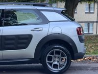 USED 2015 15 CITROEN C4 CACTUS 1.2 PureTech Feel Hatchback 5dr Petrol Manual Euro 6 (Euro 6) (82 ps) 
