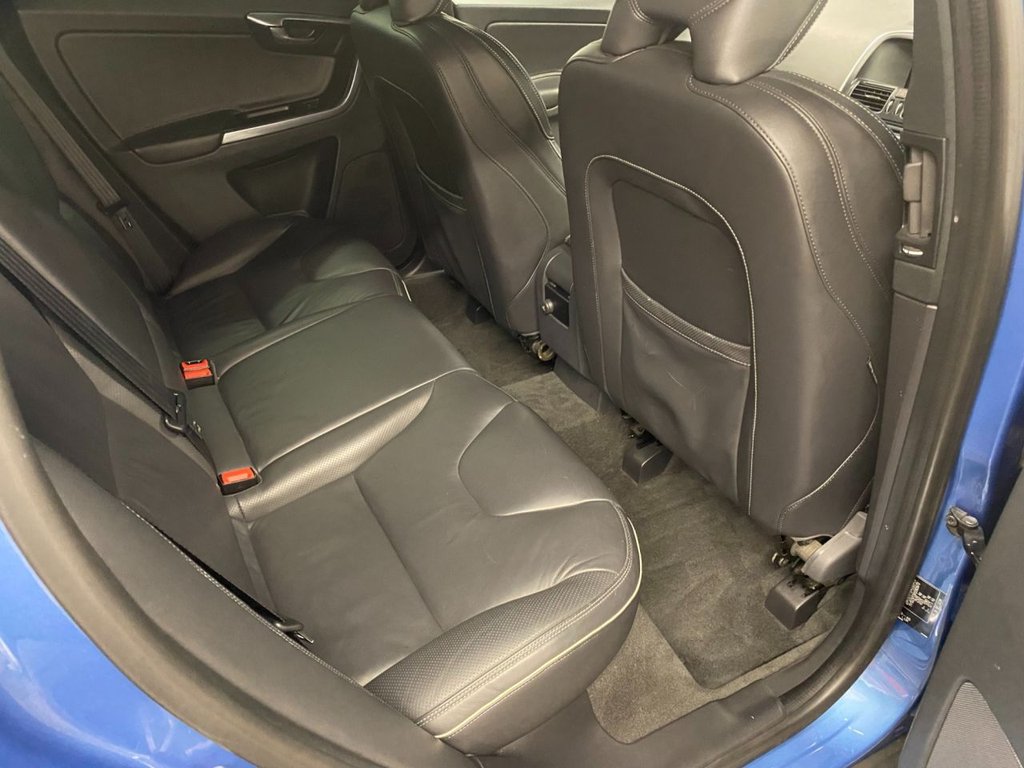 USED 2016 66 VOLVO XC60 2.4 D5 R-Design Lux Nav SUV 5dr Diesel Auto AWD Euro 6 (s/s) (220 ps) 66000 MILES WINTER PACK