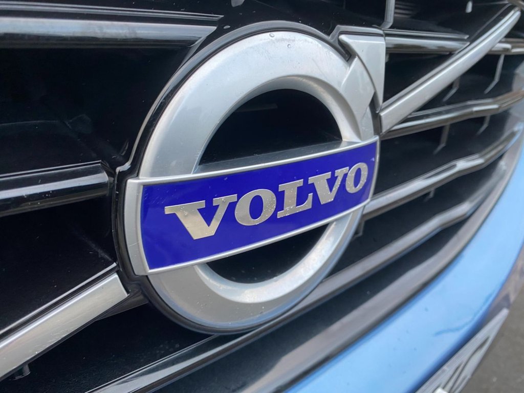 USED 2016 66 VOLVO XC60 2.4 D5 R-Design Lux Nav SUV 5dr Diesel Auto AWD Euro 6 (s/s) (220 ps) 66000 MILES WINTER PACK