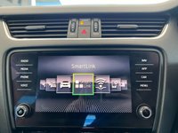 USED 2017 17 SKODA OCTAVIA 2.0 TSI vRS Hatchback 5dr Petrol Manual Euro 6 (s/s) (230 ps) Park Assist - Nav with Car Play