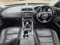 USED 2015 65 JAGUAR XE 2.0d Prestige Saloon 4dr Diesel Manual Euro 6 (s/s) (163 ps) 