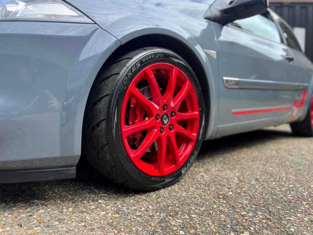 USED 2009 RENAULT MEGANE Renaultsport R26.R // 2.0 TURBO // 3dr Hatchback // (200 g/km, 230 bhp) // px swap 