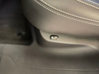 USED 2017 67 LAND ROVER RANGE ROVER VELAR 3.0 Si6 V6 R-Dynamic HSE SUV 5dr Petrol Auto 4WD Euro 6 (s/s) (380 ps)+1 OWNER+FSH+MEDIA+PANORAMIC SUNROOF 2 KEYS+SH+1 OWNER FROM NEW+LEATHER HEATED SEATS+CAMERA+CRUISE+PANORAMIC SUNROOF+BLUETOOTH+MEDIA+NAV+HPI CLEAR+VOSA MOT HISTORY PRINTOUT, PART EXCHANGE WELCOME, AA CHECKED+The car is in very good condition in and out . Bodywork has no obvious dents or scratches . Interior is very clean without any obvious wear or tear to the seats or carpets.Tyres excellent ,Engine+gearbox in good order.