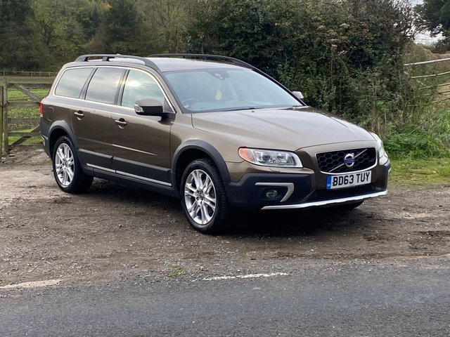 2013 63 Volvo Xc70 2.4 D5 SE Lux Estate 5dr Diesel Geartronic AWD Euro 5 (215 ps)