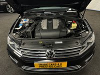 USED 2015 15 VOLKSWAGEN TOUAREG 3.0 TDI V6 BlueMotion Tech R-Line SUV 5dr Diesel Tiptronic 4WD Euro 6 (s/s) (262 ps) UK DELIVERY FLAT FEE &pound;175 (SUBJECT TO DEAL) *OVER 100 IMAGES ON OUR WEBSITE*BESPOKE FINANCE ARRANGED*PART EXCHANGE WELCOME*ALL VEHICLES HPI CLEAR