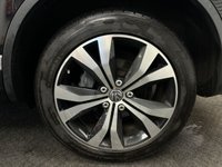 USED 2015 15 VOLKSWAGEN TOUAREG 3.0 TDI V6 BlueMotion Tech R-Line SUV 5dr Diesel Tiptronic 4WD Euro 6 (s/s) (262 ps) UK DELIVERY FLAT FEE &pound;175 (SUBJECT TO DEAL) *OVER 100 IMAGES ON OUR WEBSITE*BESPOKE FINANCE ARRANGED*PART EXCHANGE WELCOME*ALL VEHICLES HPI CLEAR