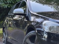 USED 2011 11 VOLVO V60 2.0 D3 R-Design Estate 5dr Diesel Geartronic Euro 5 (163 ps) 